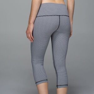Lululemon Wunder Under Crop Leggings Roll Down Gingham Black White Size 4 Women